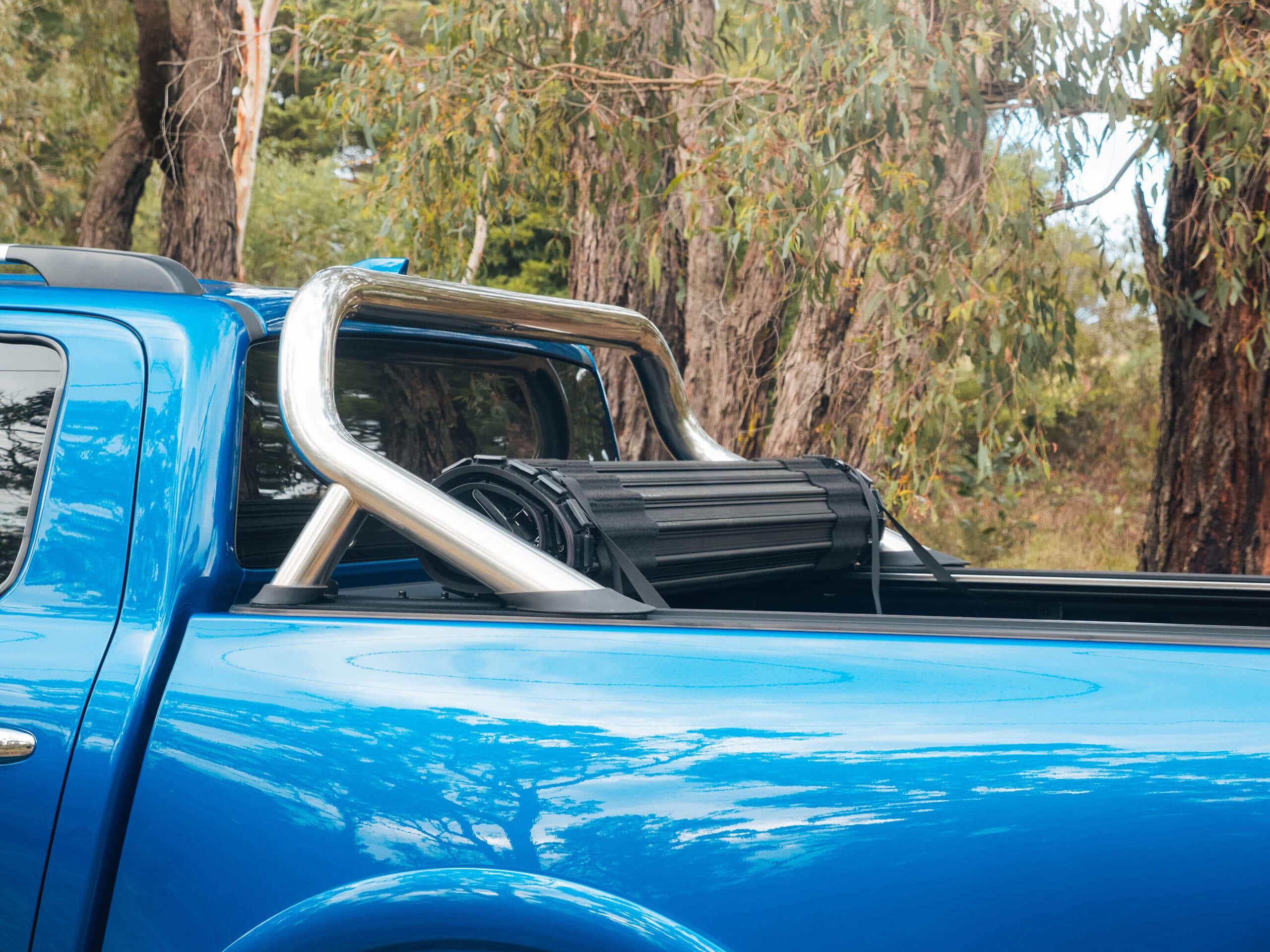 HSP Roll Mate tonneau cover fitted with Genuine sports bar adapter on GWM Haval Cannon